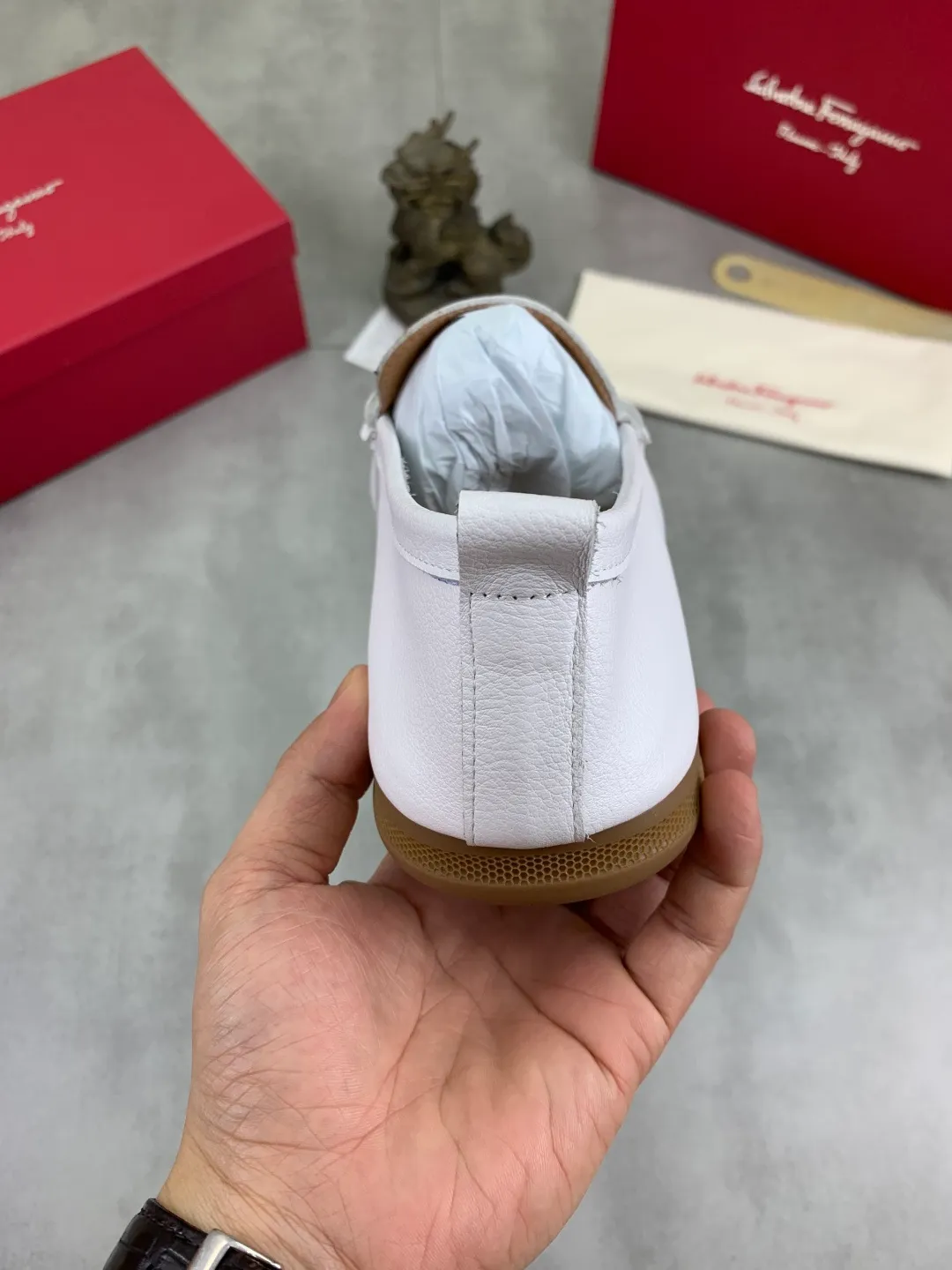 Men's shoes 💰P480 New model [Ferragamo/Ferragamo] Latest model Original imported calfskin, imported pigskin lining + original luxury metal buckle + original rubber outsole Soft and comfortable Size number: 38-44